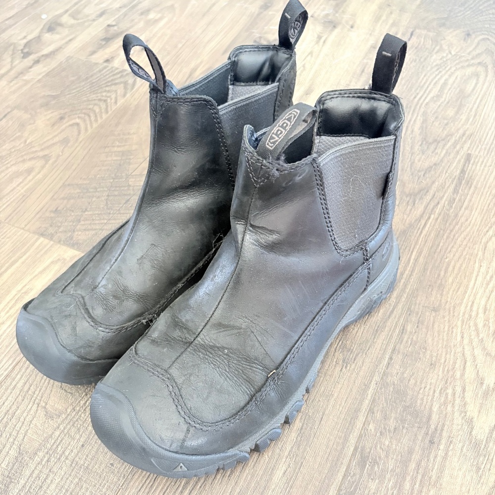Keen Anchorage III boots - Men’s size 8